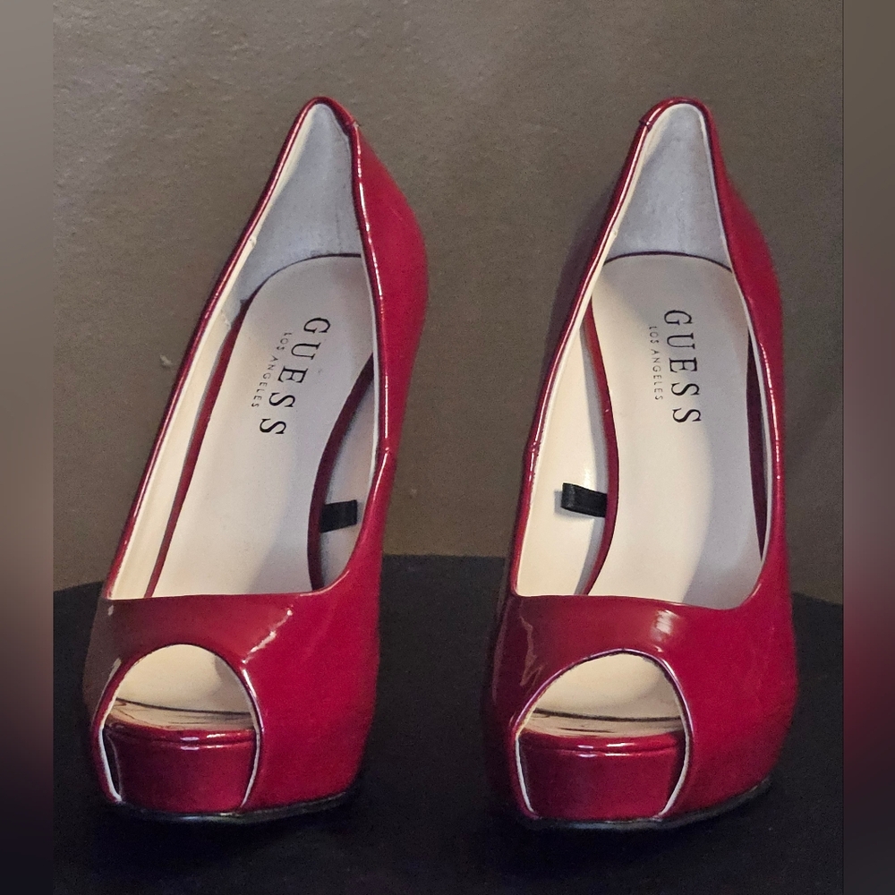 💥SALE💥Guess Red Patent Leather Peep-Toe Stiletto Heels - Picture 3 of 12